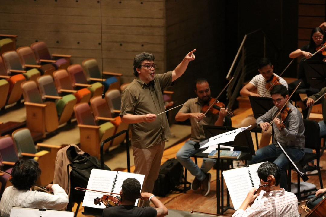 DIRECTOR-LUIS-MIGUEL-GONZÁLEZ-2