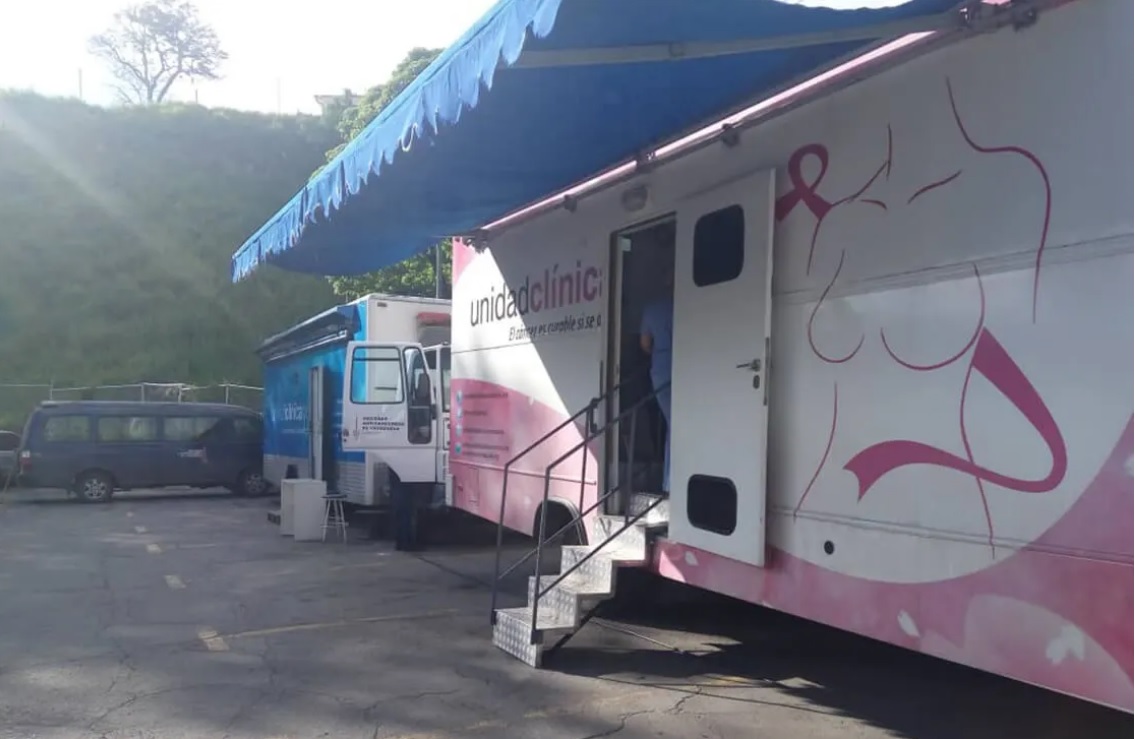 FOTO-Clinicas-Moviles-SAV-ayudan-a-comunidades-a-prevenir-cancer-de-mama
