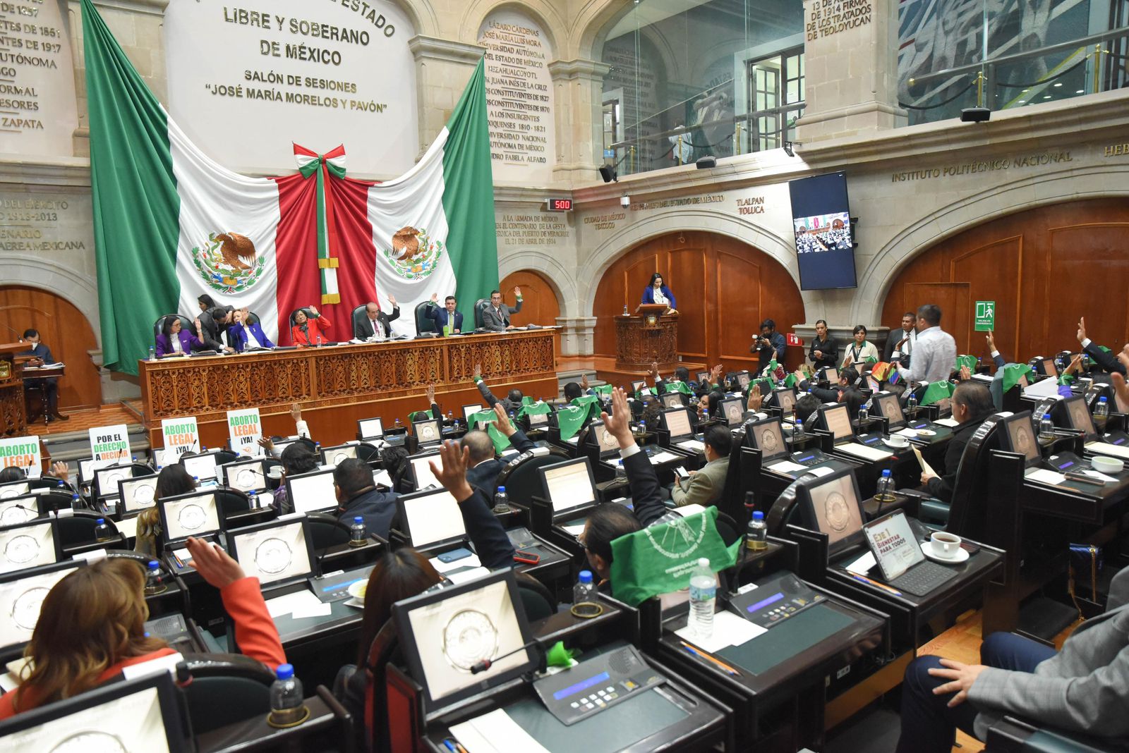 WhatsApp Image 2024-11-25 at 8f96cd353-2174-4252-a7bd-16e460676483