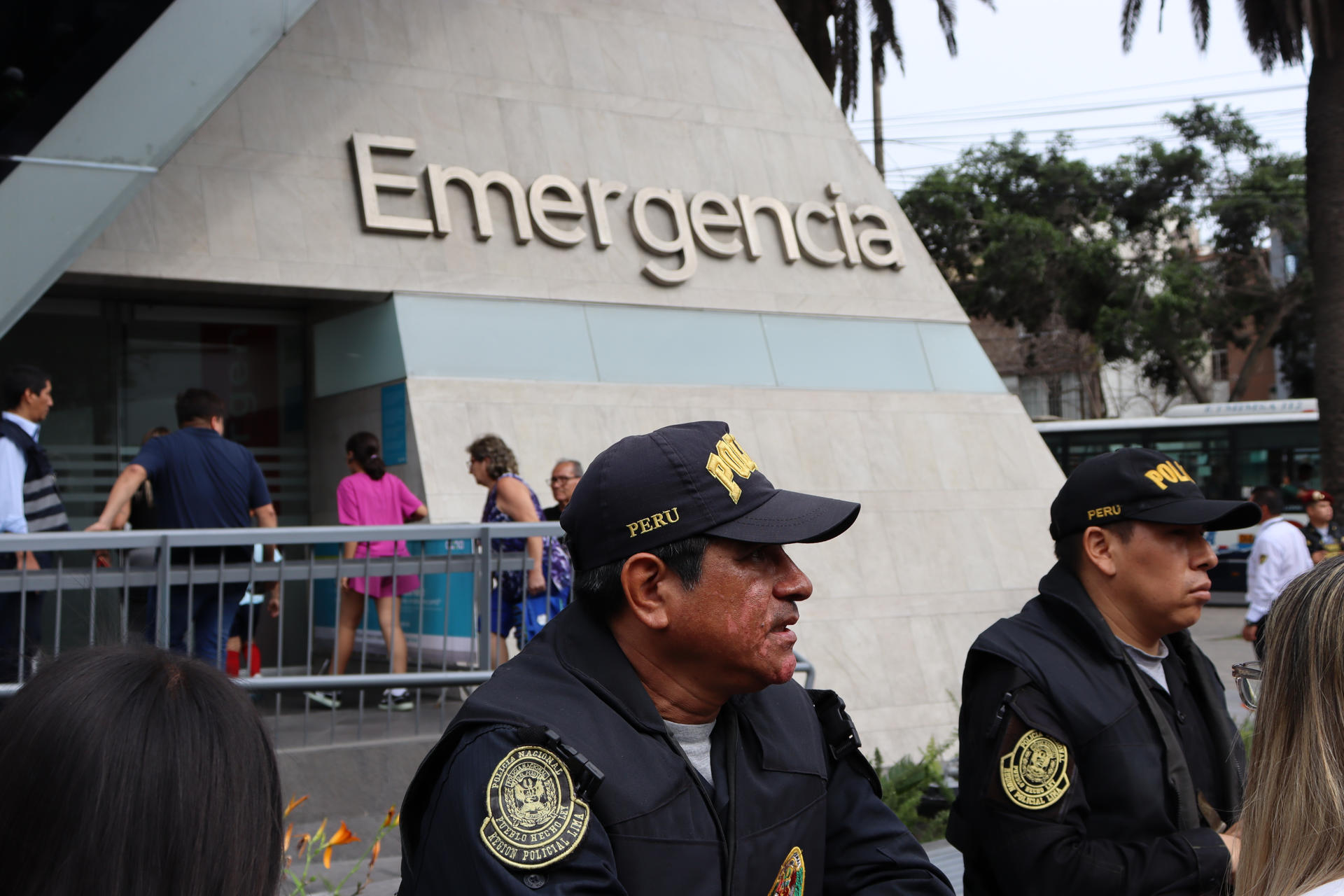 Shakira suspende su primer concierto en Lima tras ser hospitalizada por dolor abdominal