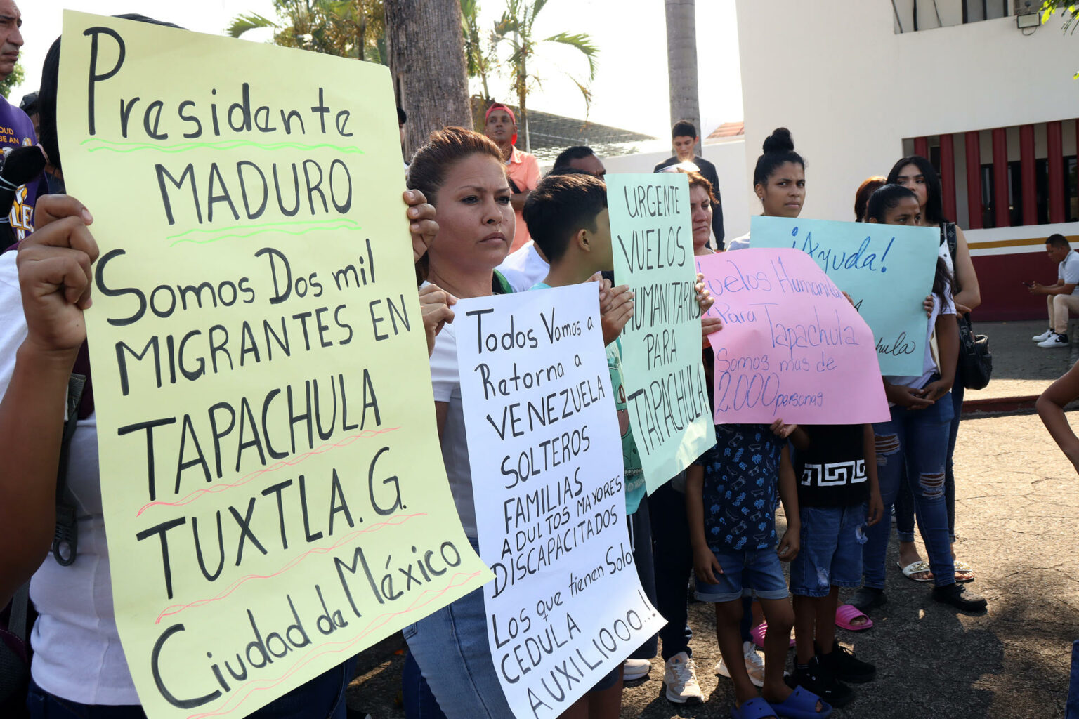 Venezolanos varados en el sur de México piden vuelos humanitarios para volver a su país
