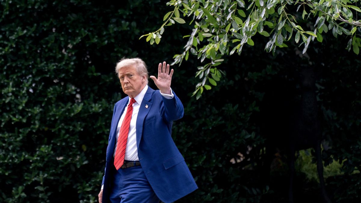 Trump califica de "estafa" los créditos fiscales verdes y pide acabar con ellos