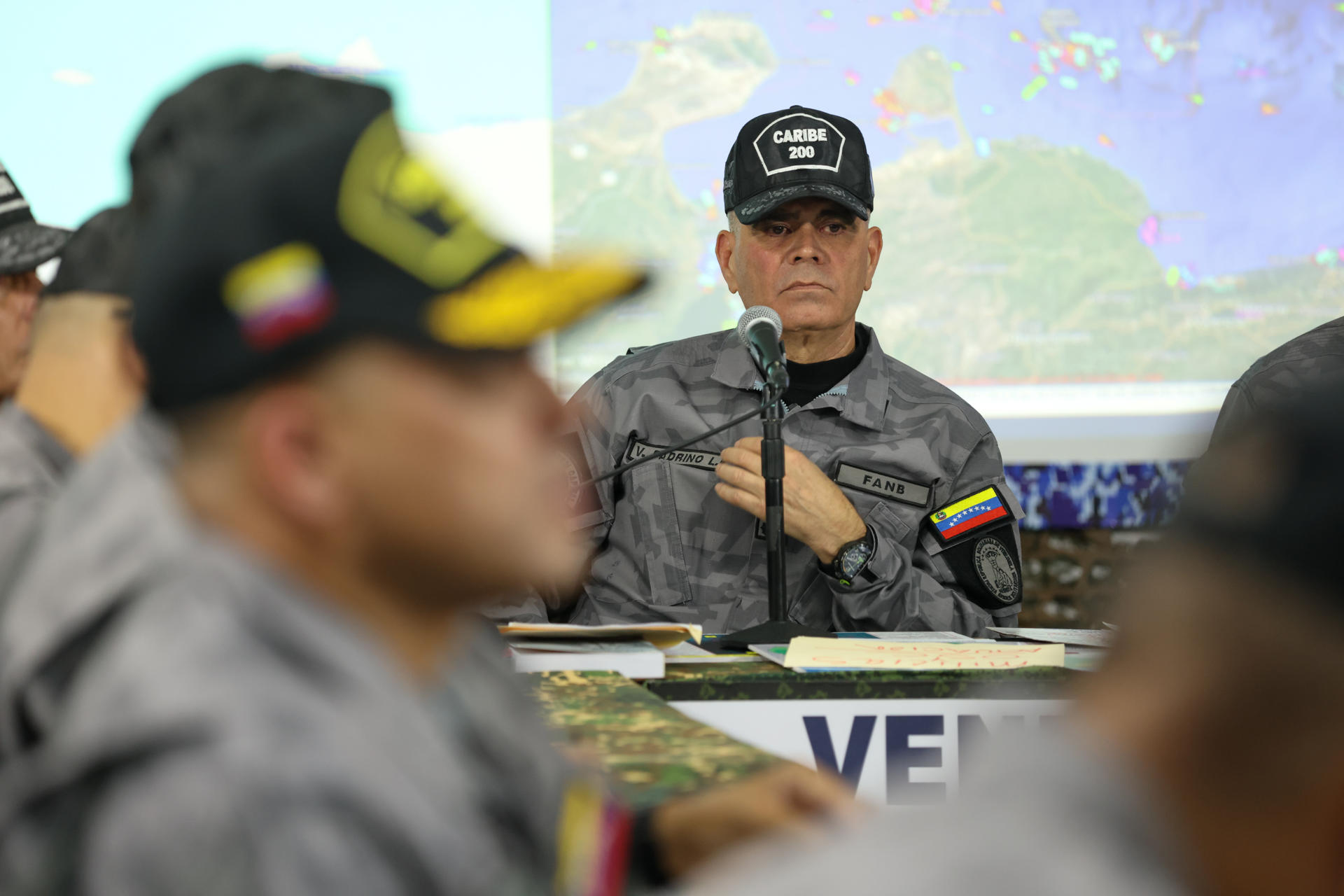 Ministro venezolano de Defensa pide "duplicar esfuerzos" ante escenario bélico en el mar