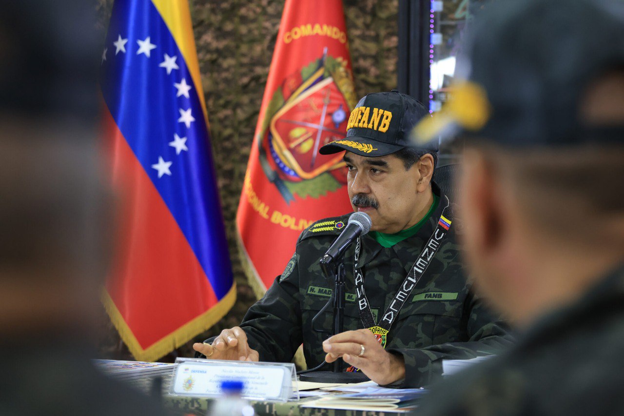 Nicolás Maduro reunido con el alto mando del Ceofanb