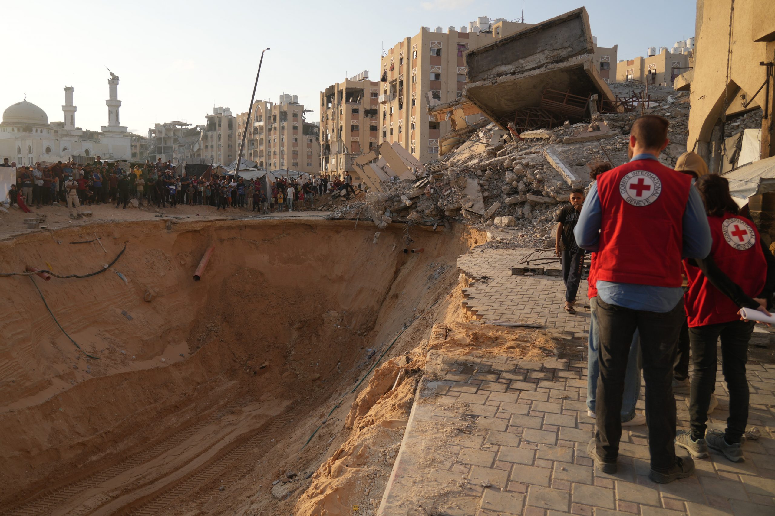 Cruz Rojaen espacios de guerra