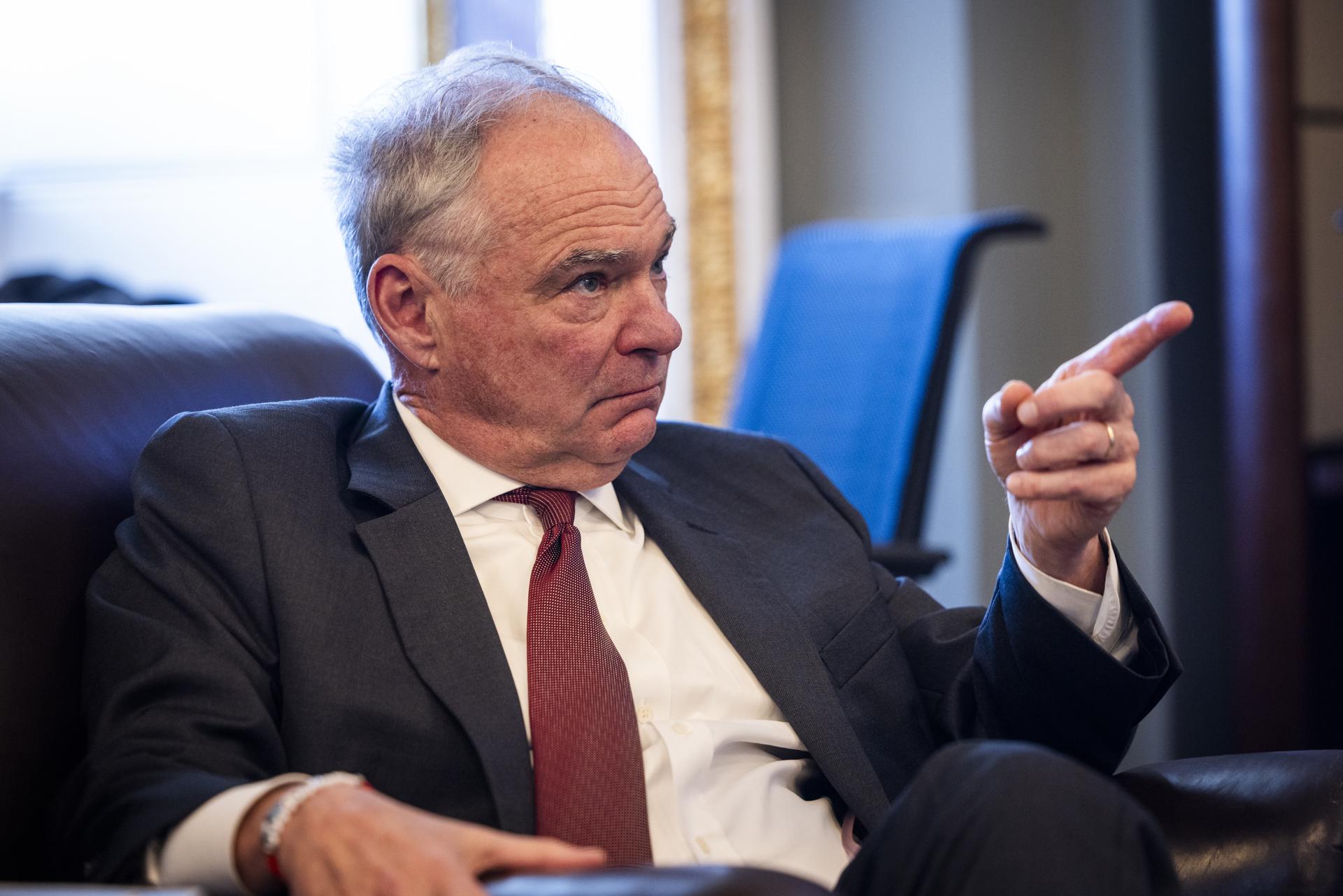 Senators Kaine and Schiff speak on US military buildup outside Venezuela