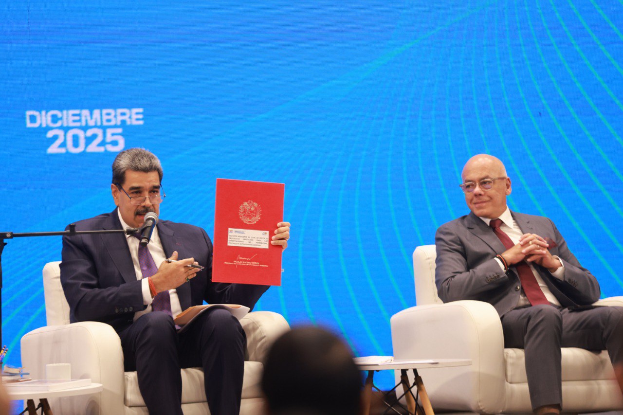 Nicolás Maduro 09122025 B