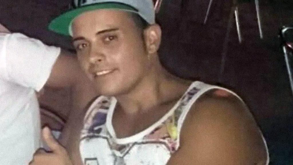 Falleció streamer de 37 años por un reto de redes sociales transmitido ...