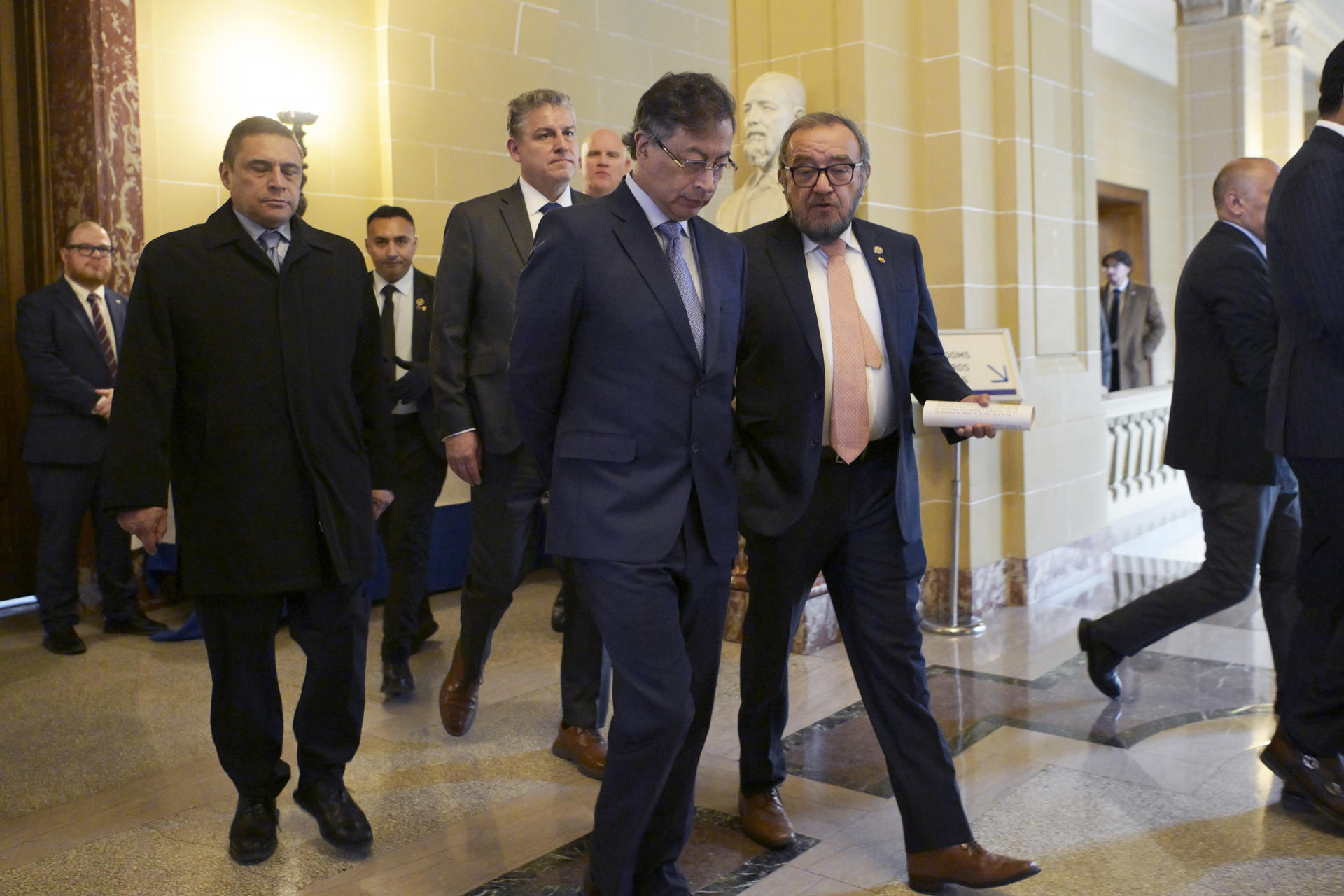 Petro, sobre Venezuela: "Ningún país debe invadir a otro"