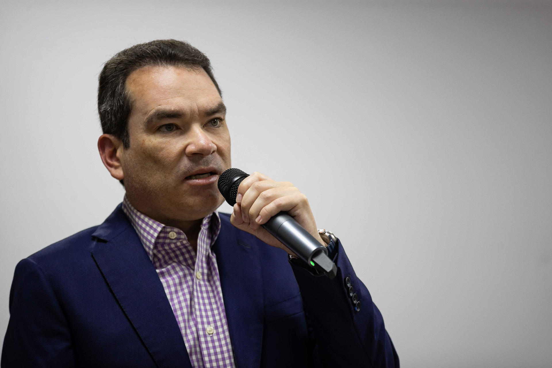 Diputado venezolano cree que ley de amnistía "carece de virtudes" para la reconciliación