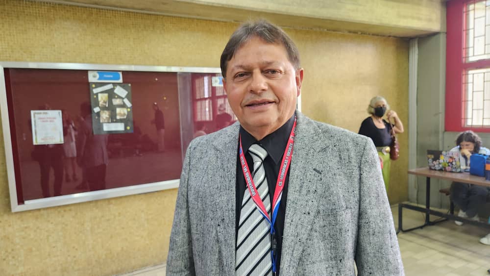 Iván Cañizalez, decano de FACES LUZ