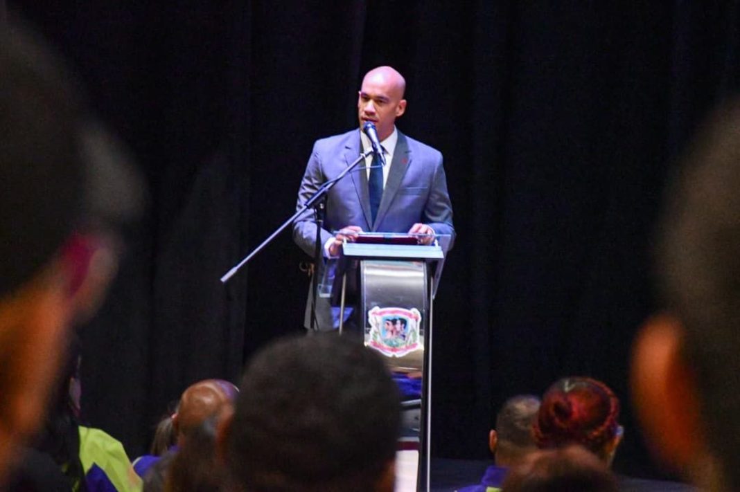 photo_5055601924362668914_y