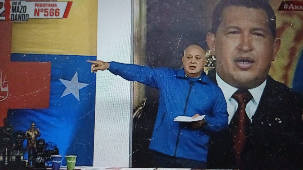 con el mazo dando 8 abril 2026