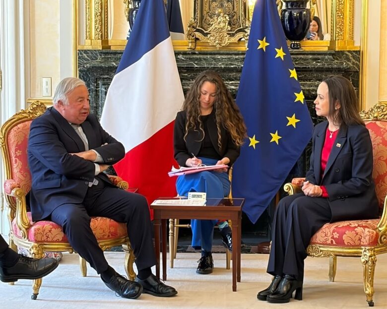 María Corina Machado y presidente del Senado francés, Gérard Larcher