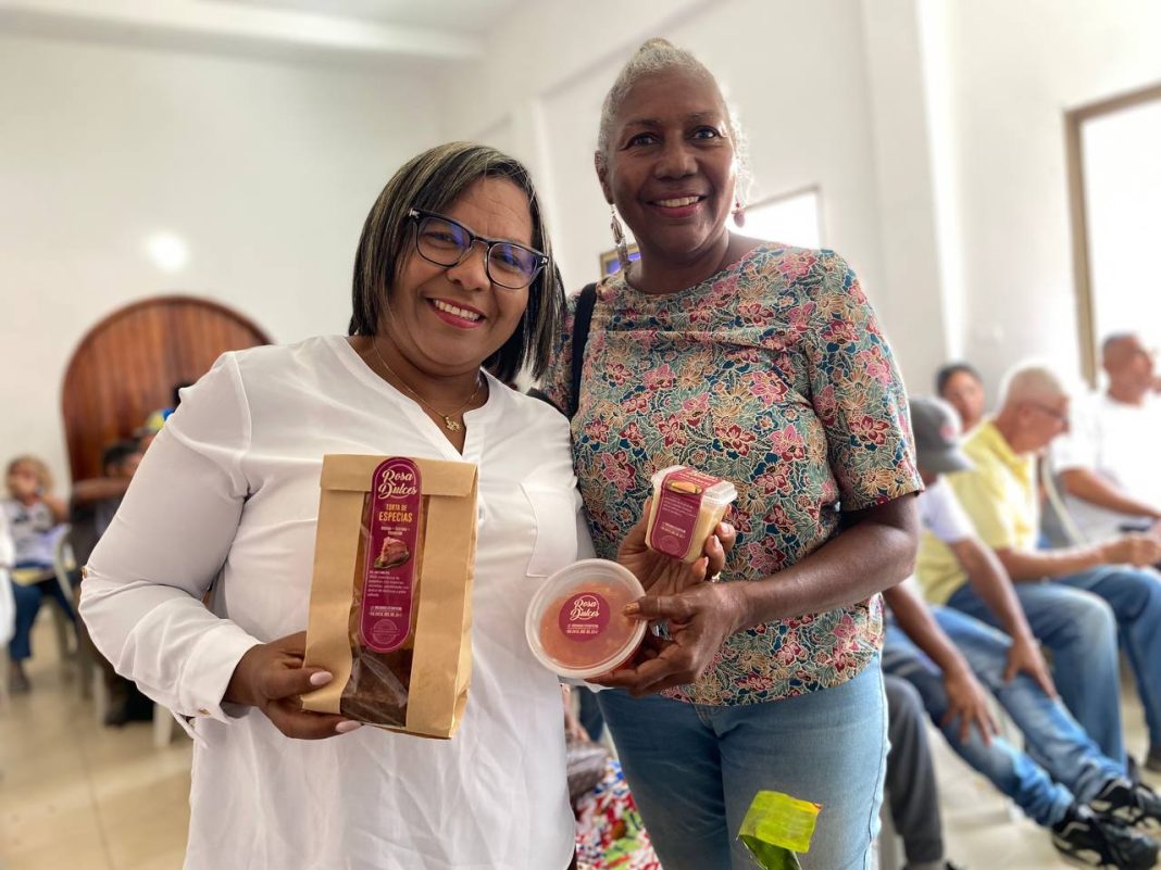 ee2e54d2-b60e-4e2b-aacb-39edef204920