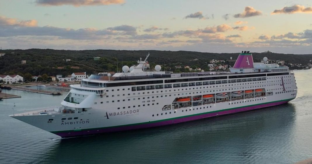 crucero Ambition