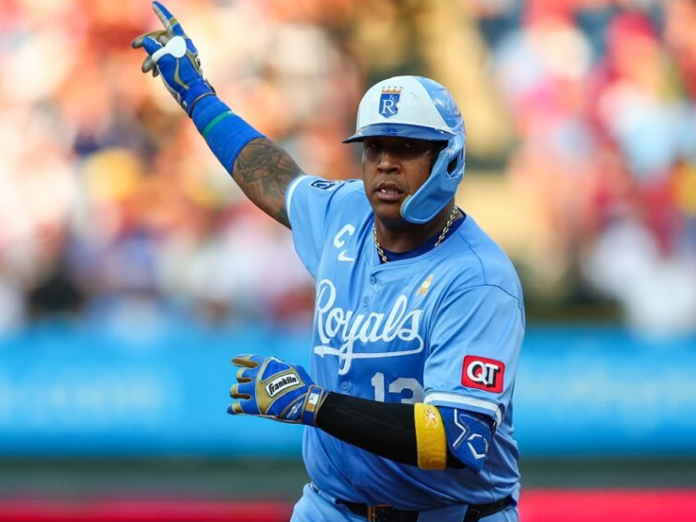 Salvador-Perez-696x522