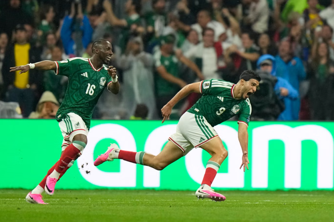 México ganó 2-0 a su similar de Ecuador