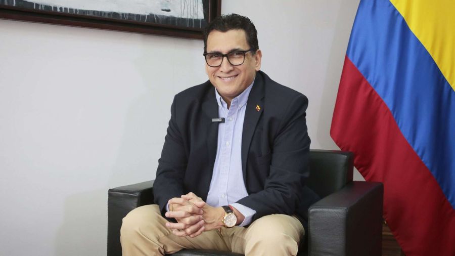 milton-rengifo-culmina-mision-diplomatica-la-restitucion-del-comercio-fronterizo-con-un-pais-sanci-65829
