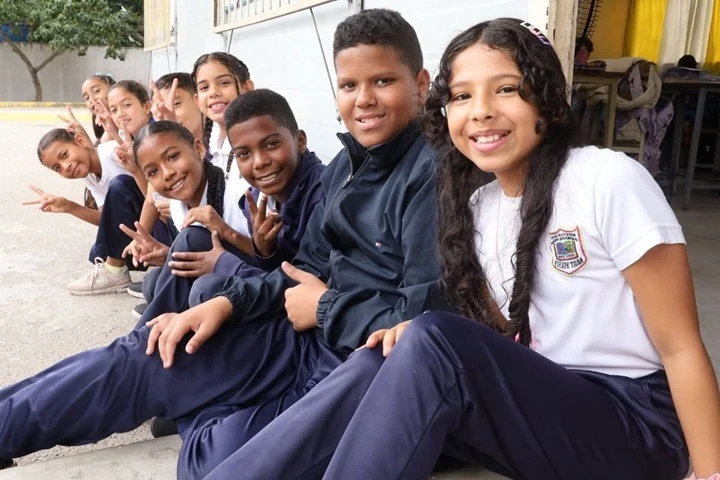 ministro-hectorrodriguez-99-escuelas-encuentran-abiertas.jpg