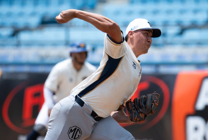 Wilmer-De-Jesus-Flores-Fotos-Elio-Miranda-Prensa-Magallanes-BBC-14-10-sec-1