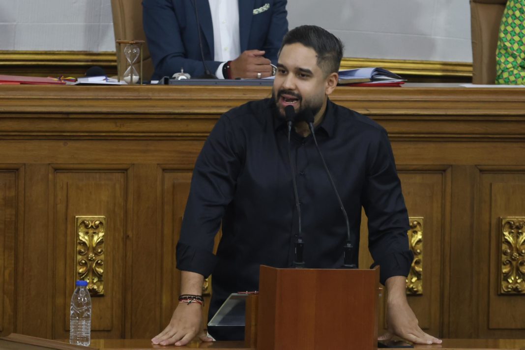 diputado-nicolas-maduro-guerra-llama-al-pueblo-a-resistir-y-mantener-la-calma-20240730194010